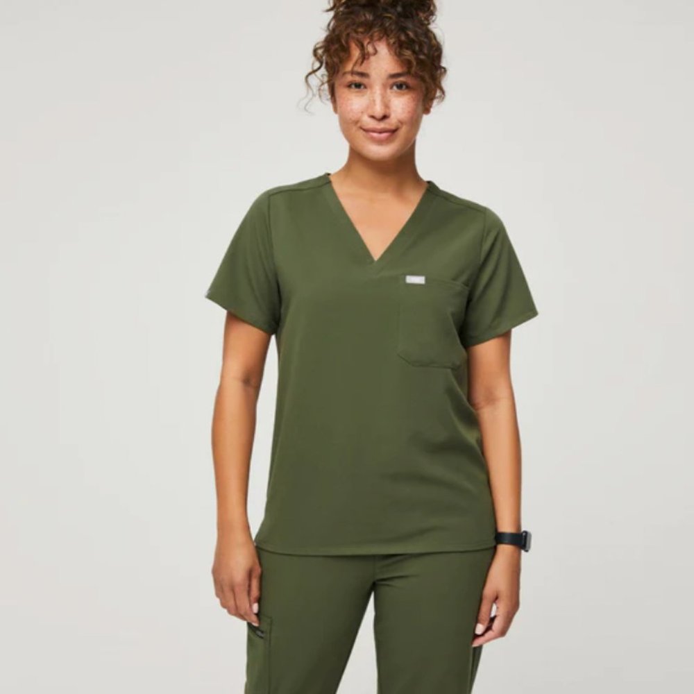 Dark Olive Figs Scrub Set (S/XSP)